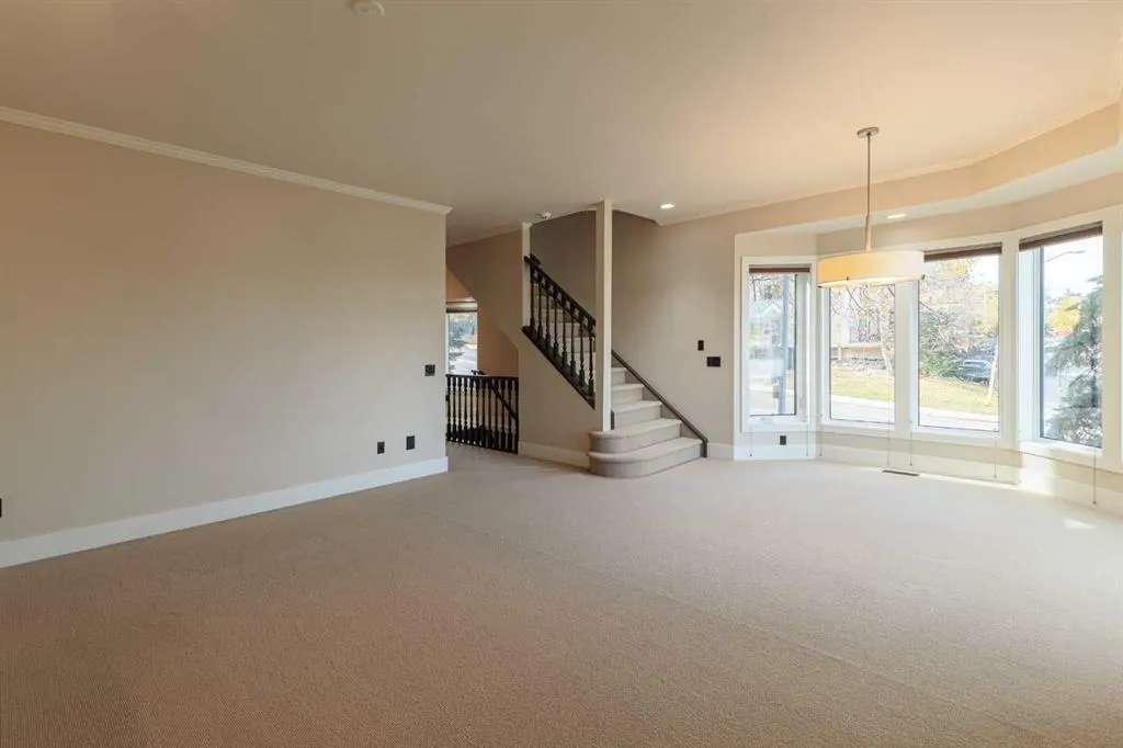 1425 Colborne Crescent SW