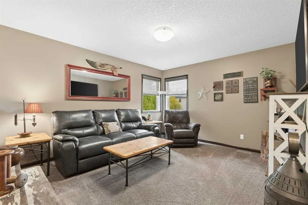 32 Cranarch Bay SE