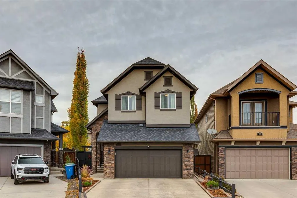 32 Cranarch Bay SE