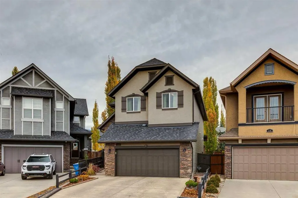32 Cranarch Bay SE