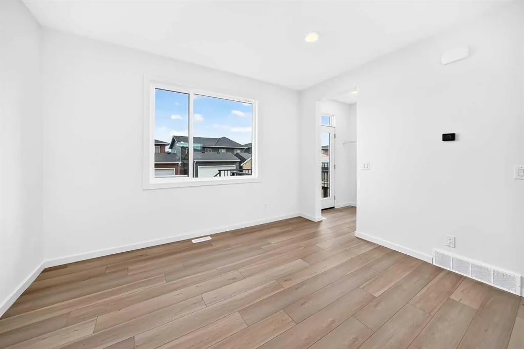 84 Creekside Rise SW