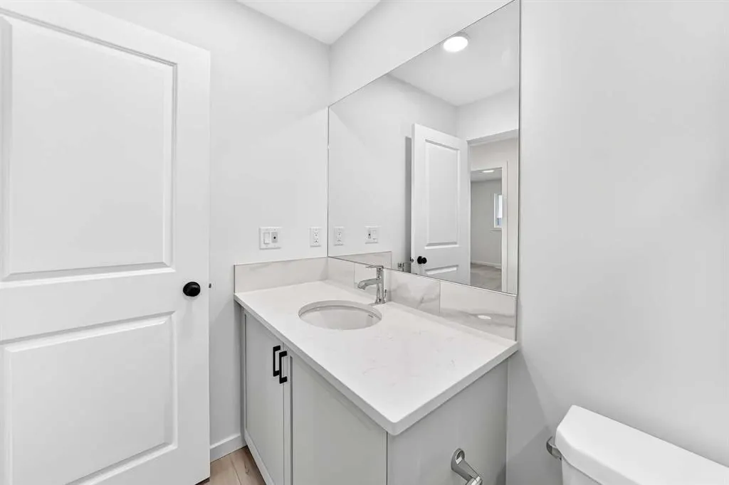 84 Creekside Rise SW