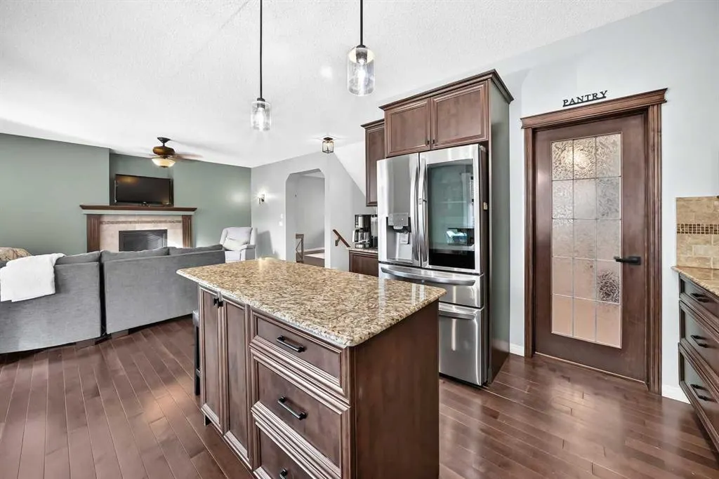 69 Morningside Circle SW
