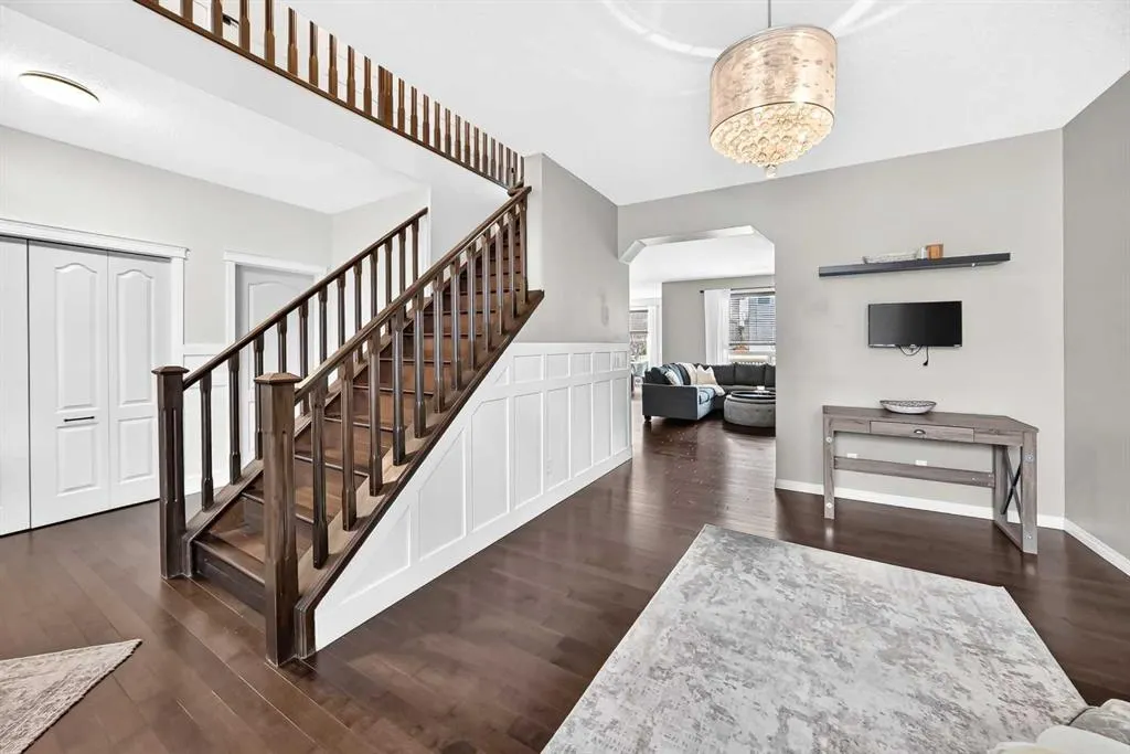 69 Morningside Circle SW