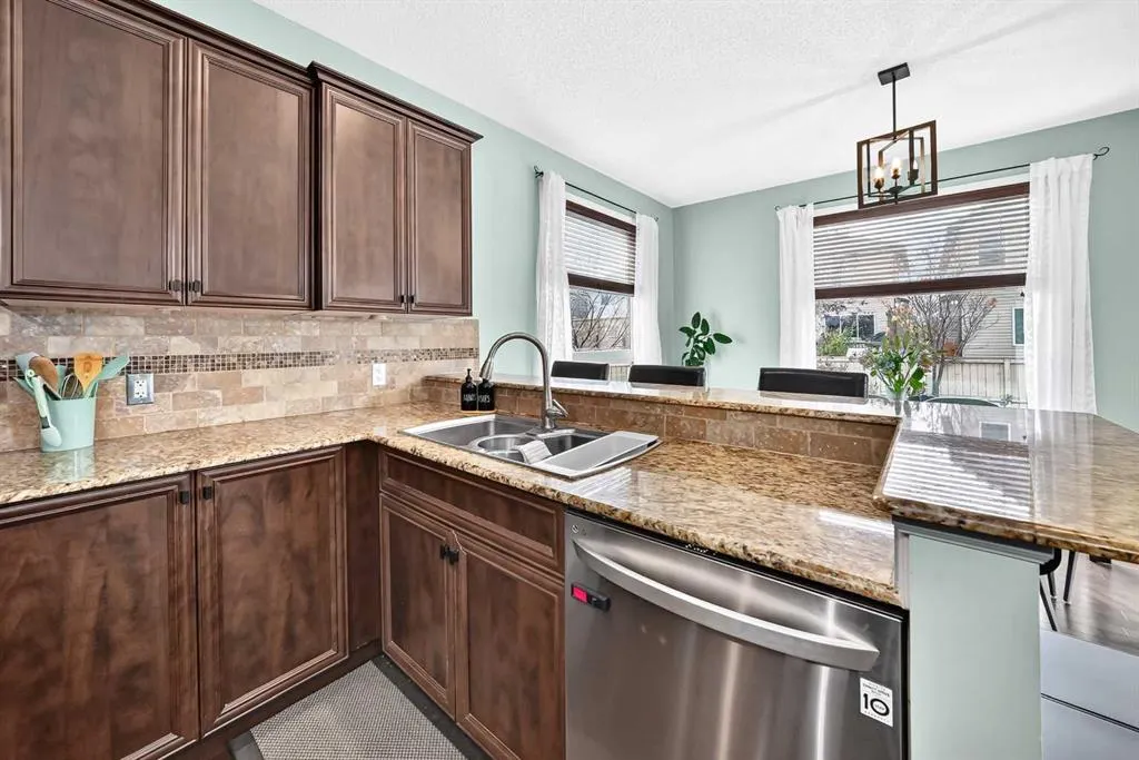 69 Morningside Circle SW