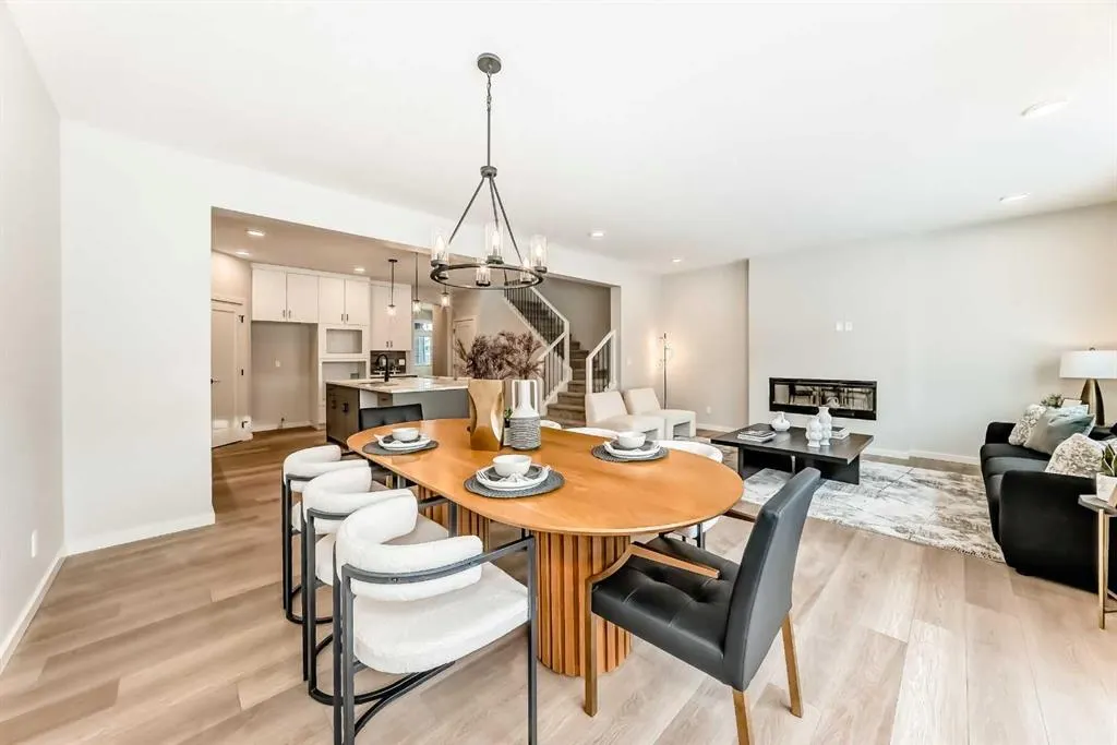 33 Rochester Crescent NW