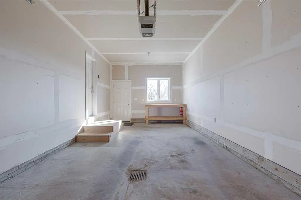 516 School Road