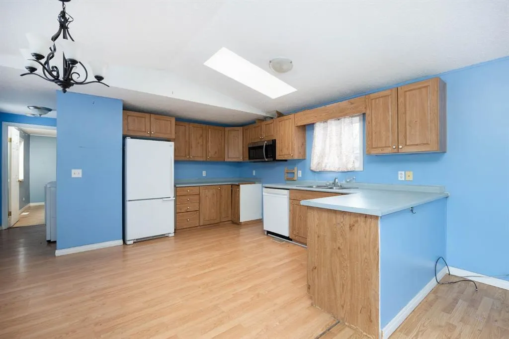144 Grecian Place