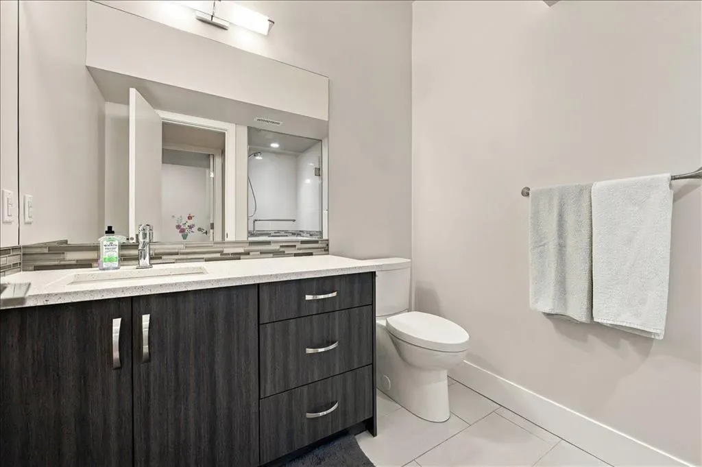 840 McPherson Road NE #2