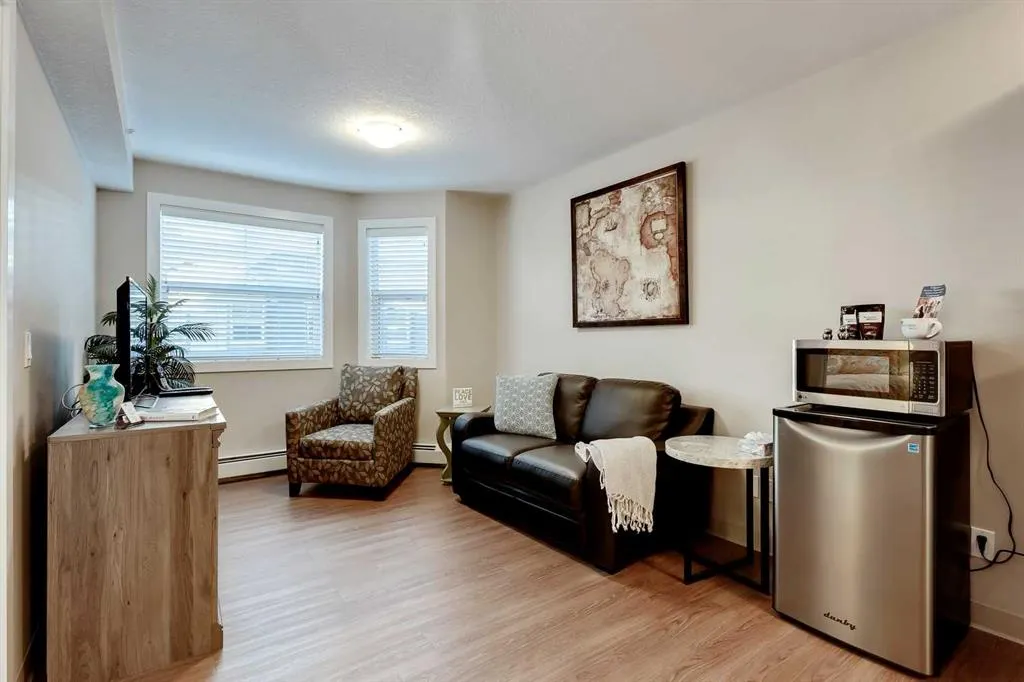 2635 Eversyde Avenue SW #404