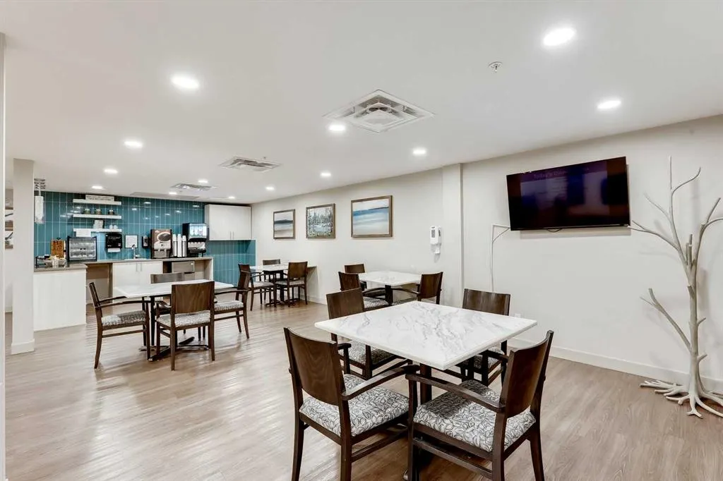 2635 Eversyde Avenue SW #404