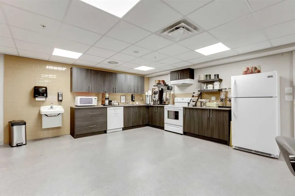 2635 Eversyde Avenue SW #404