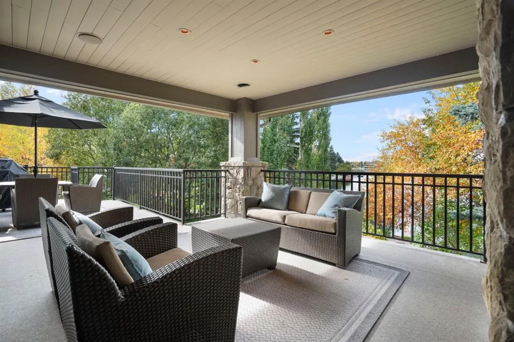 88 Sunset Close SE
