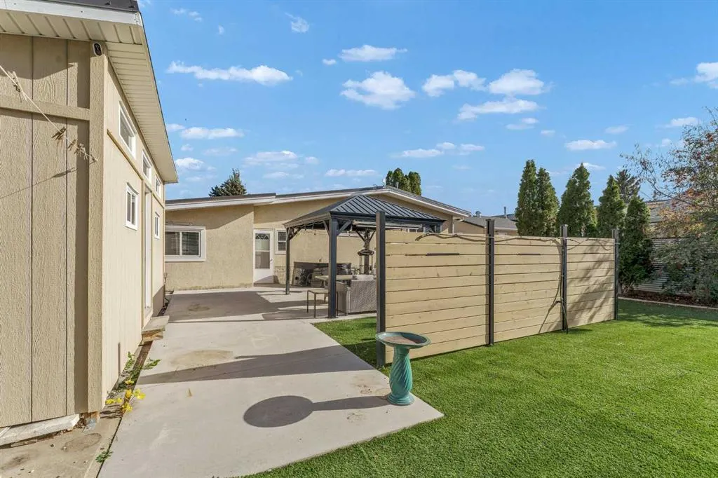 14 Markwick Drive SE