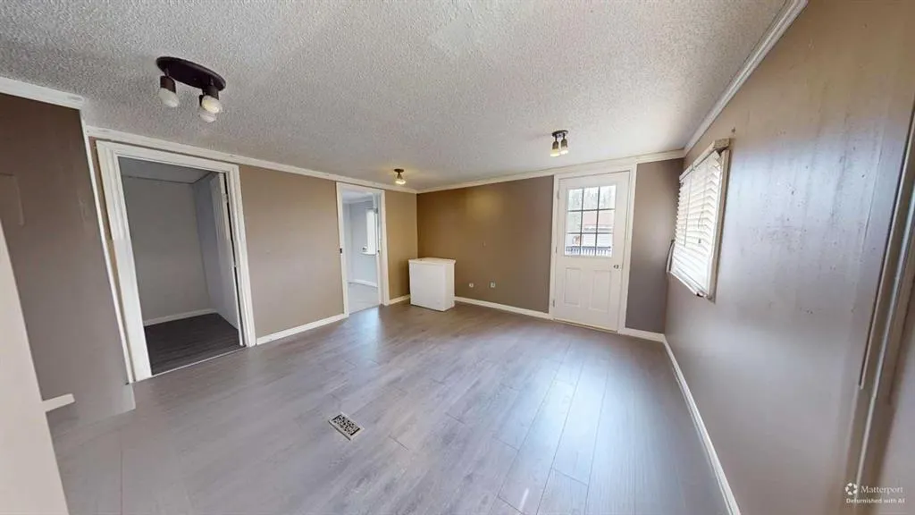 192 Grandview Crescent