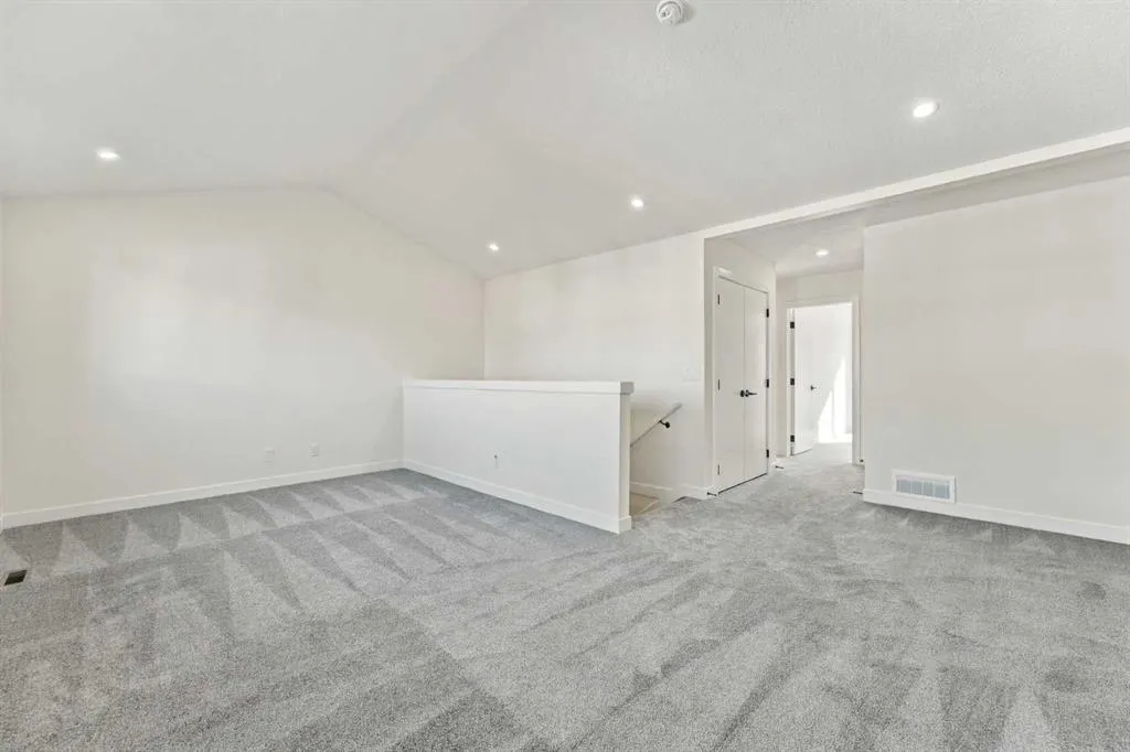 201 Cooperswood Green SW #604