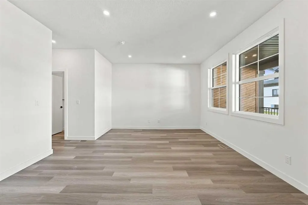 201 Cooperswood Green SW #604