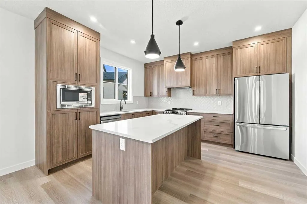 201 Cooperswood Green SW #604