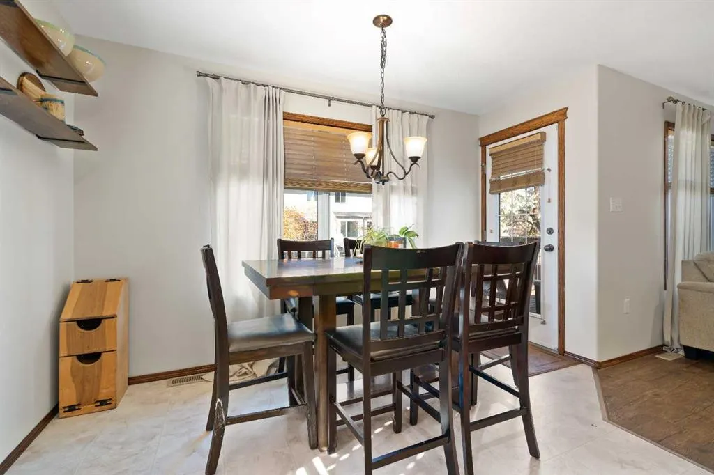 38 Sunrise Road SW