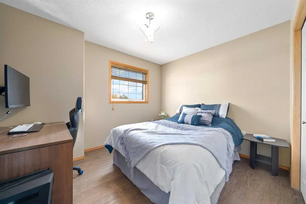 38 Sunrise Road SW