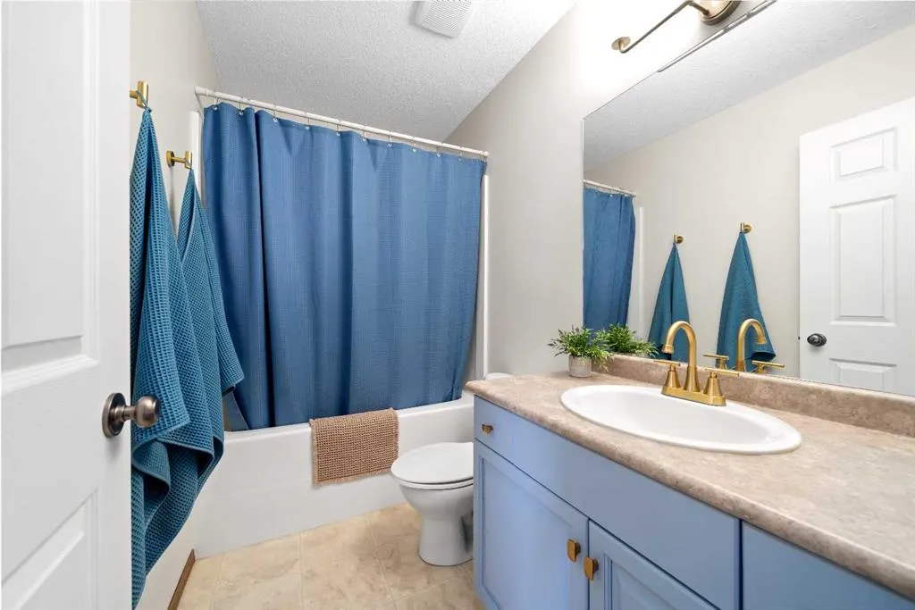 38 Sunrise Road SW