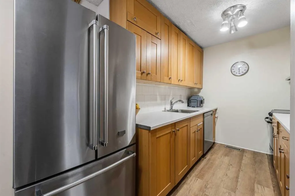 251 90 Avenue SE #9