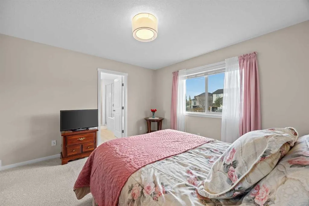 29 Tuscany Ridge Circle NW