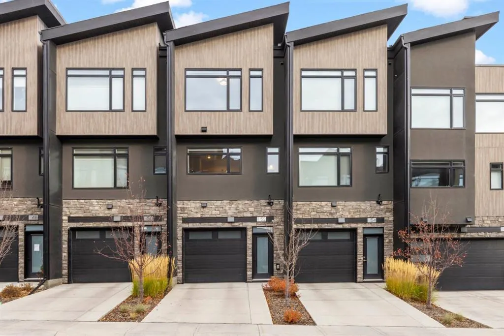 52 Royal Elm Green NW