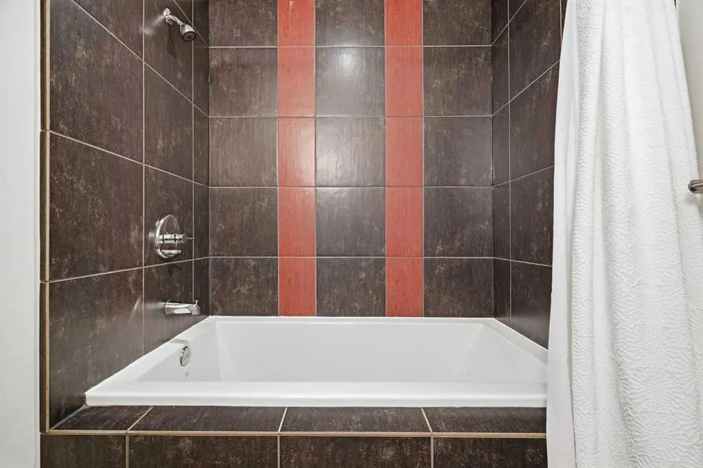 135 13 Avenue SW #2206