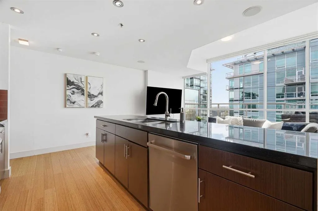 135 13 Avenue SW #2206