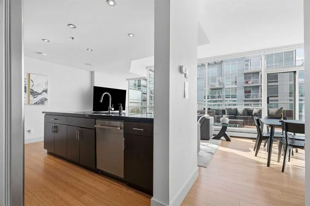 135 13 Avenue SW #2206