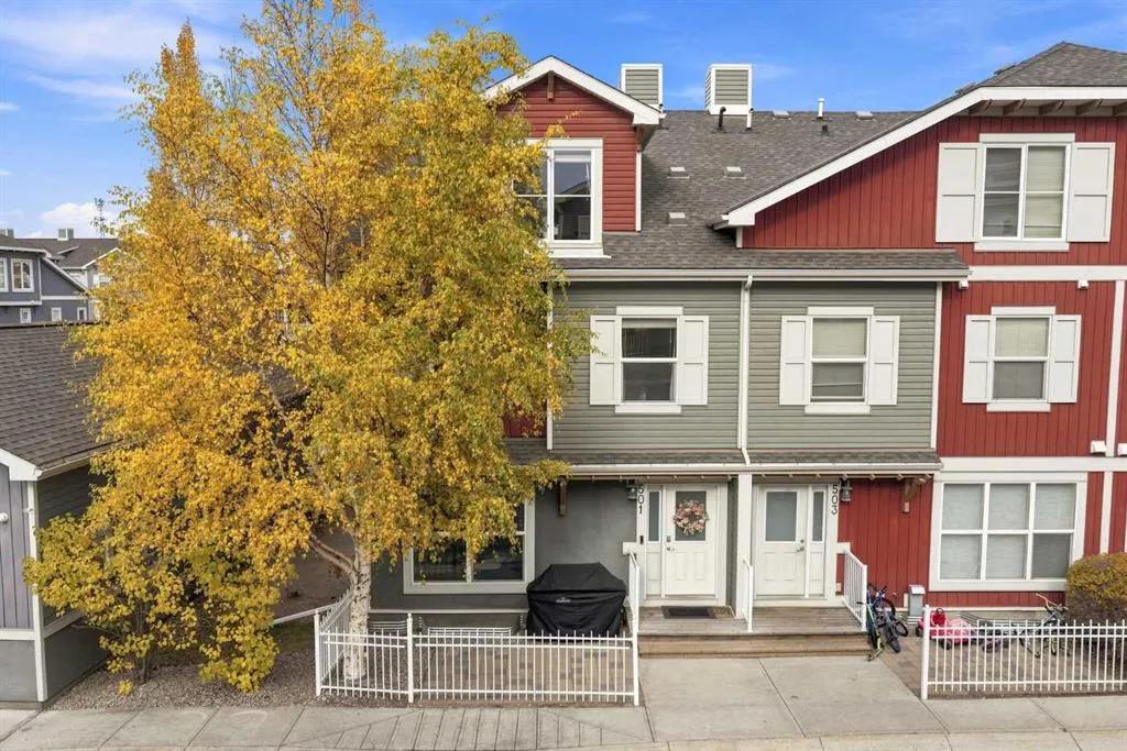 10 Auburn Bay Avenue SE #501