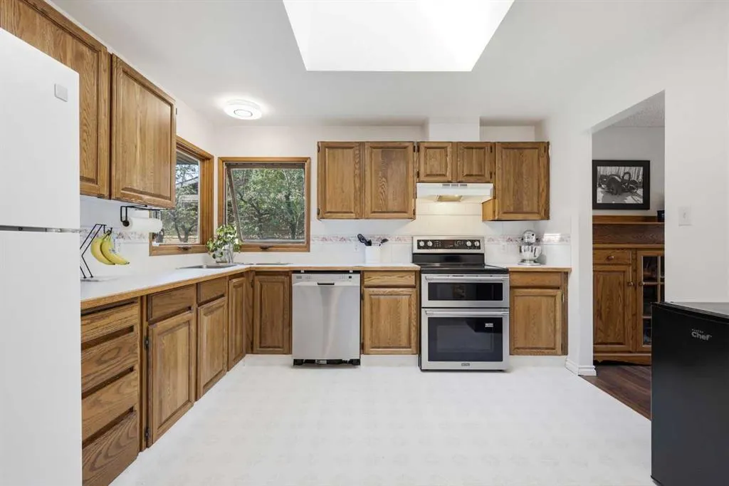 5 Glenwood Crescent