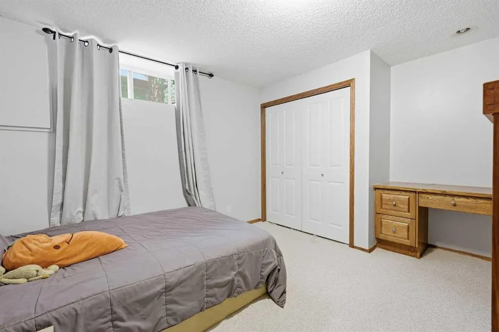 5 Glenwood Crescent