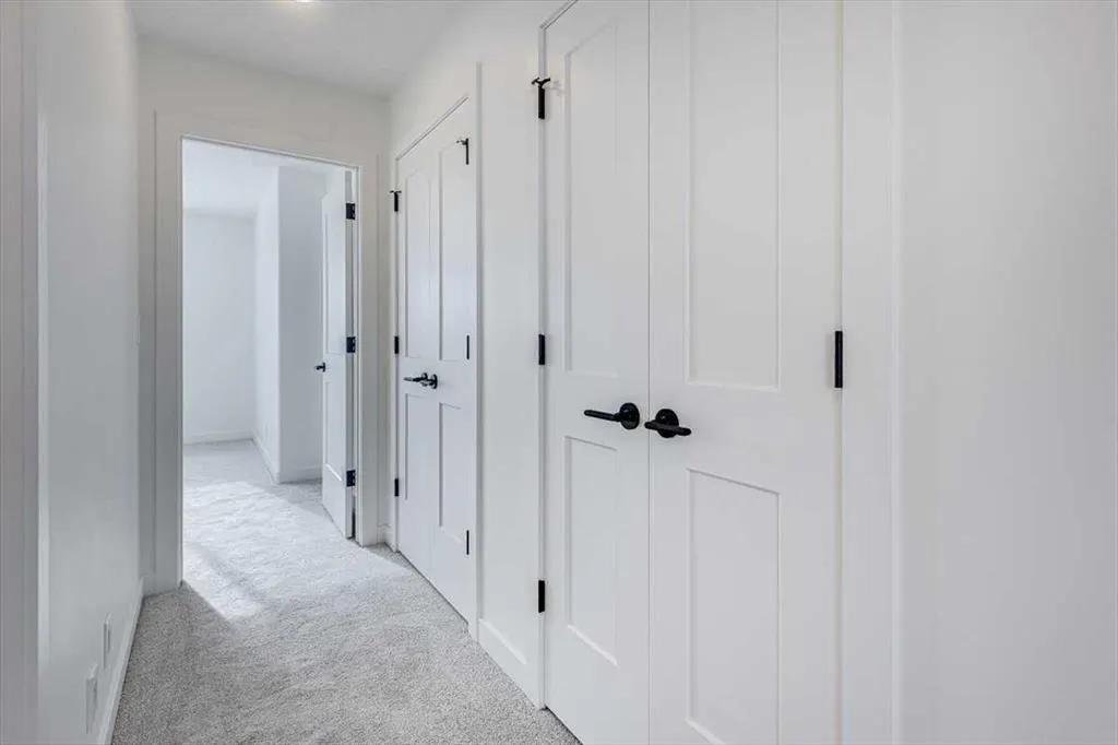 69 Inglis Crescent