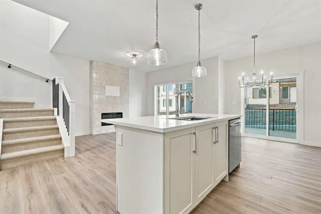111 Heritage Manor