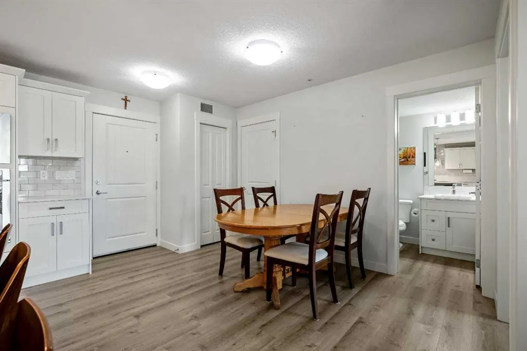110 Auburn Meadows View SE #205