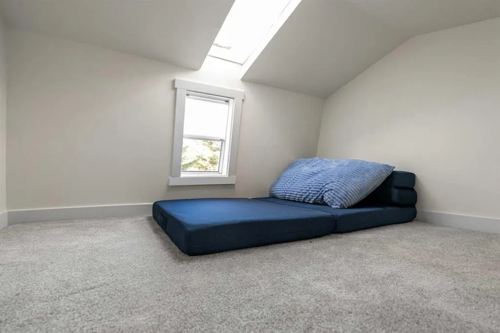 116 Tuscany Ravine Crescent NW