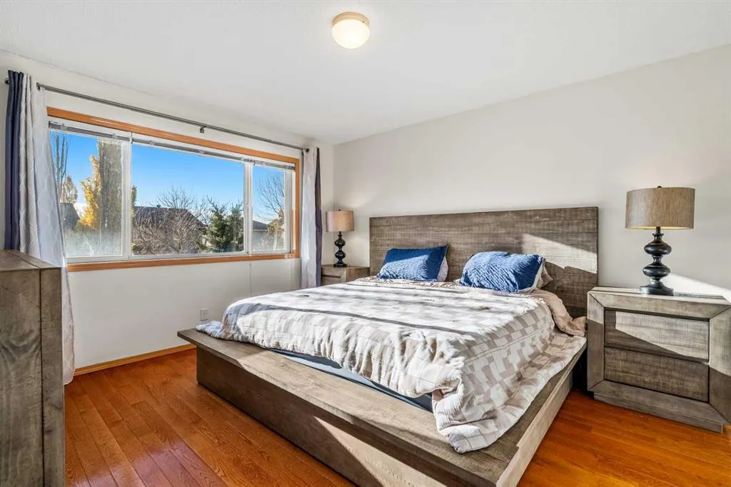 116 Tuscany Ravine Crescent NW