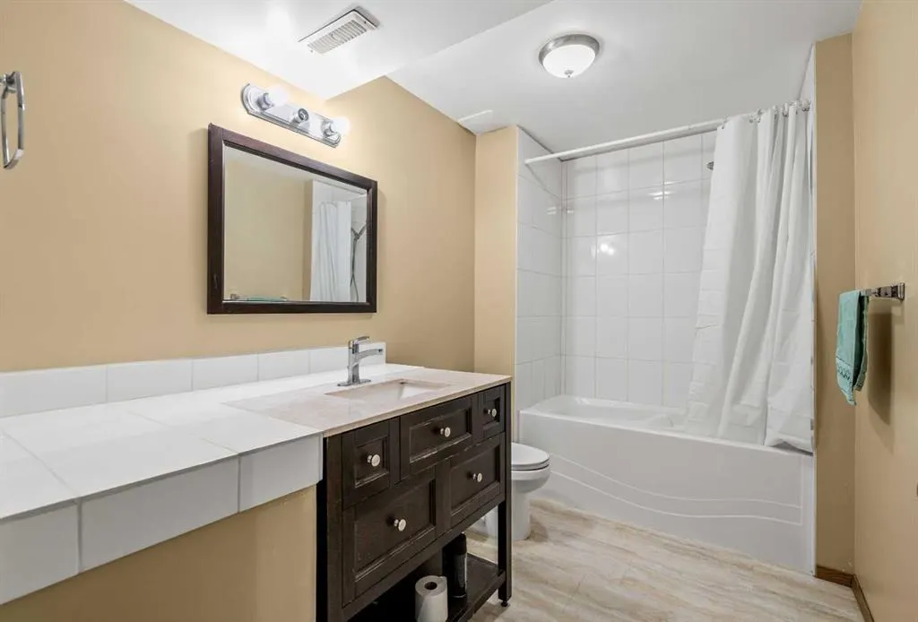 116 Tuscany Ravine Crescent NW
