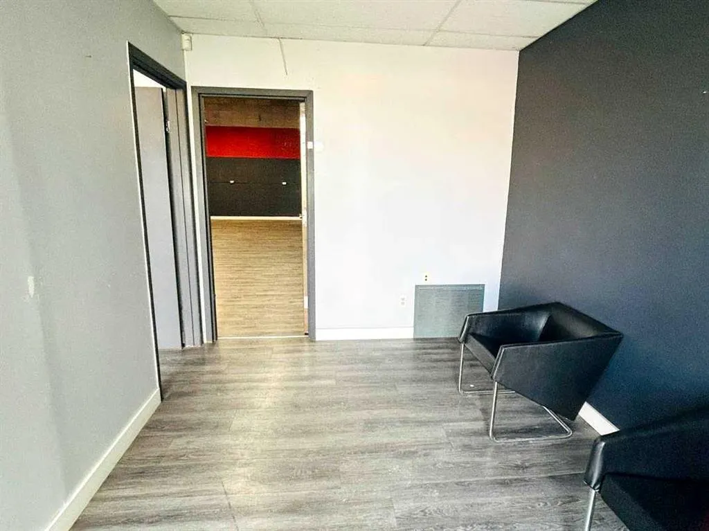 2235 30 Avenue NE #5