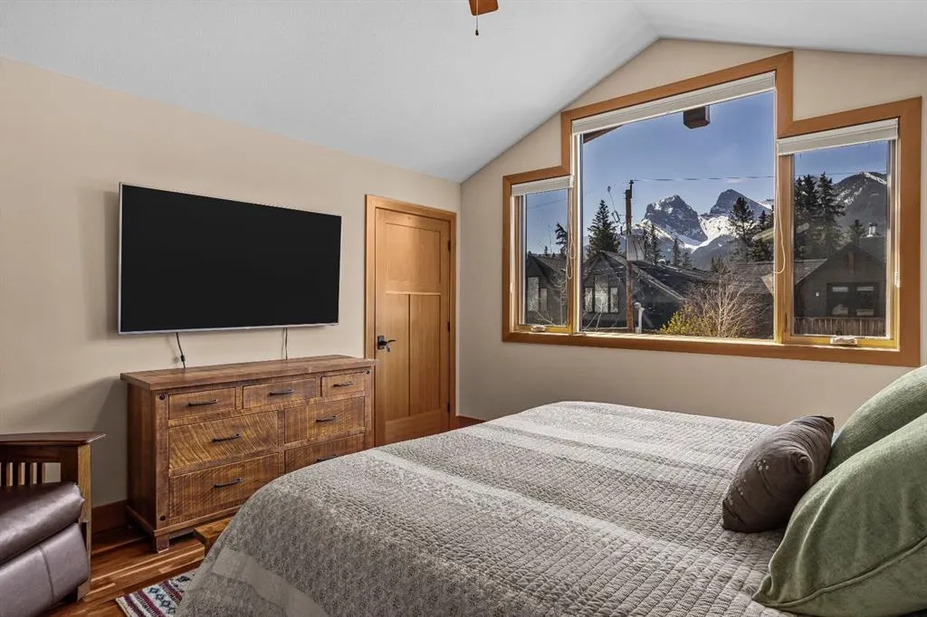 813 4th Street #2