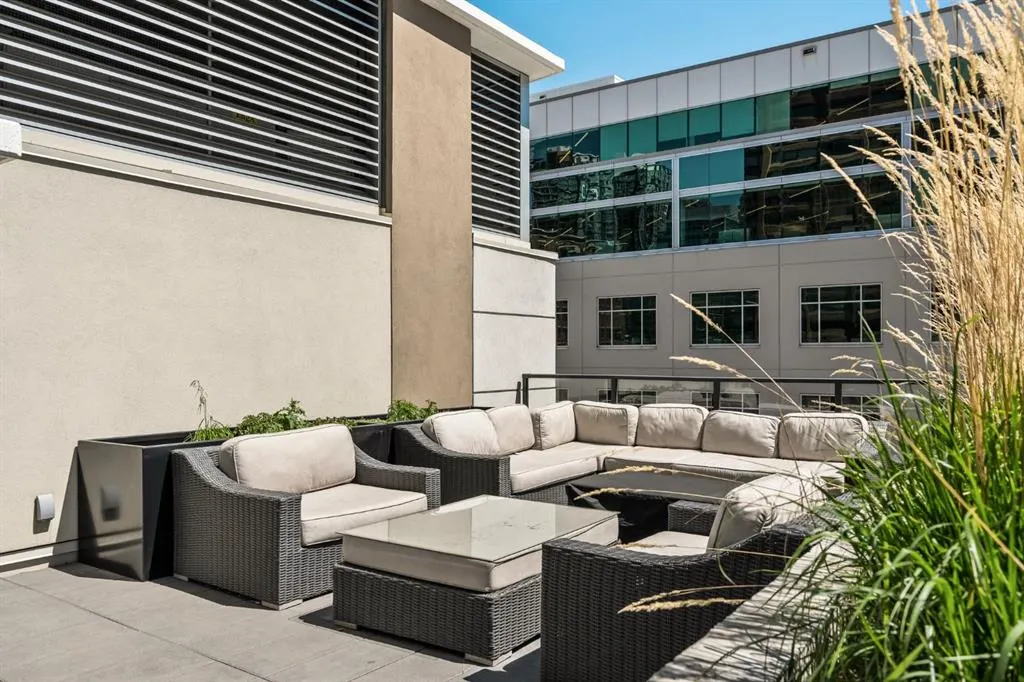 310 12 Avenue SW #3005
