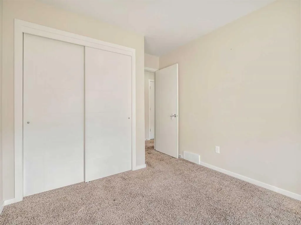 450 Highlands Boulevard W #4