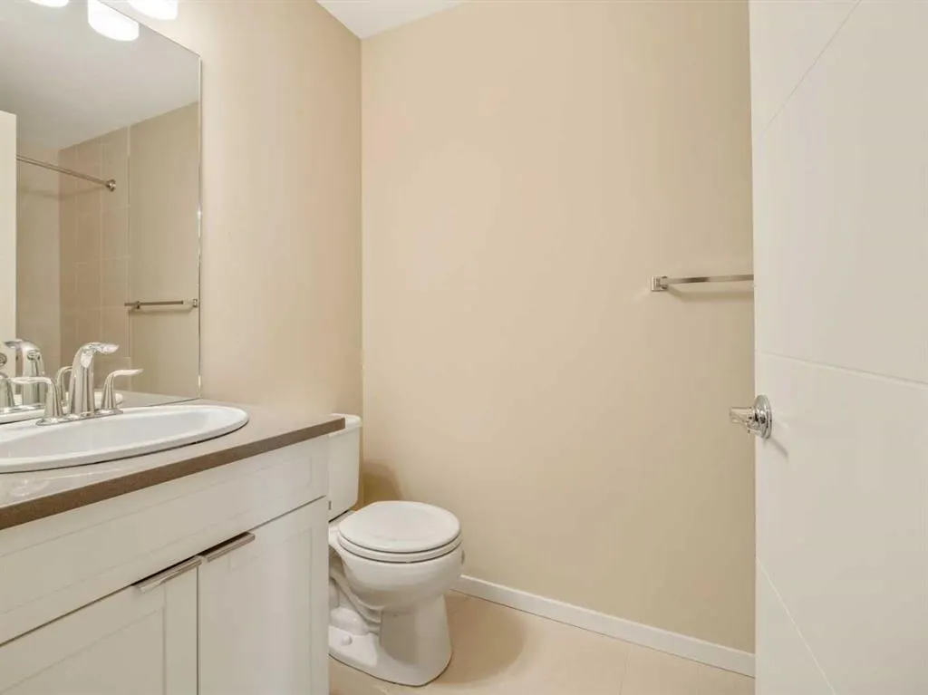 450 Highlands Boulevard W #4