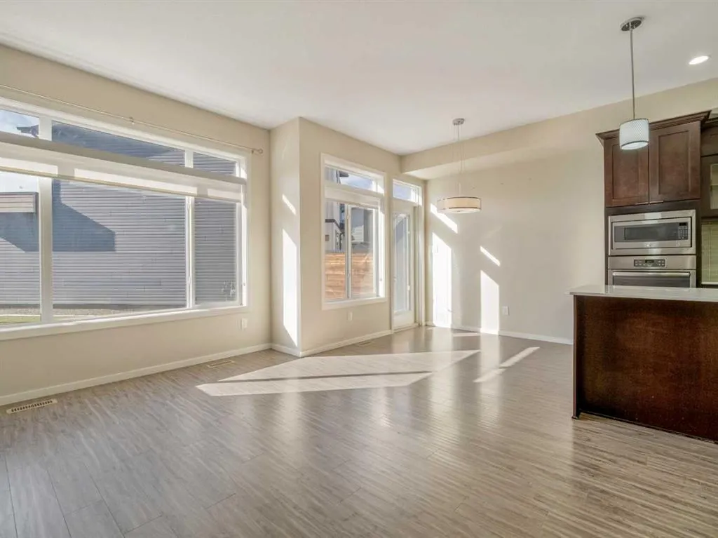450 Highlands Boulevard W #4