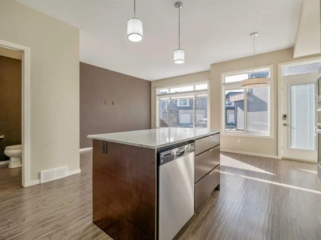 450 Highlands Boulevard W #4