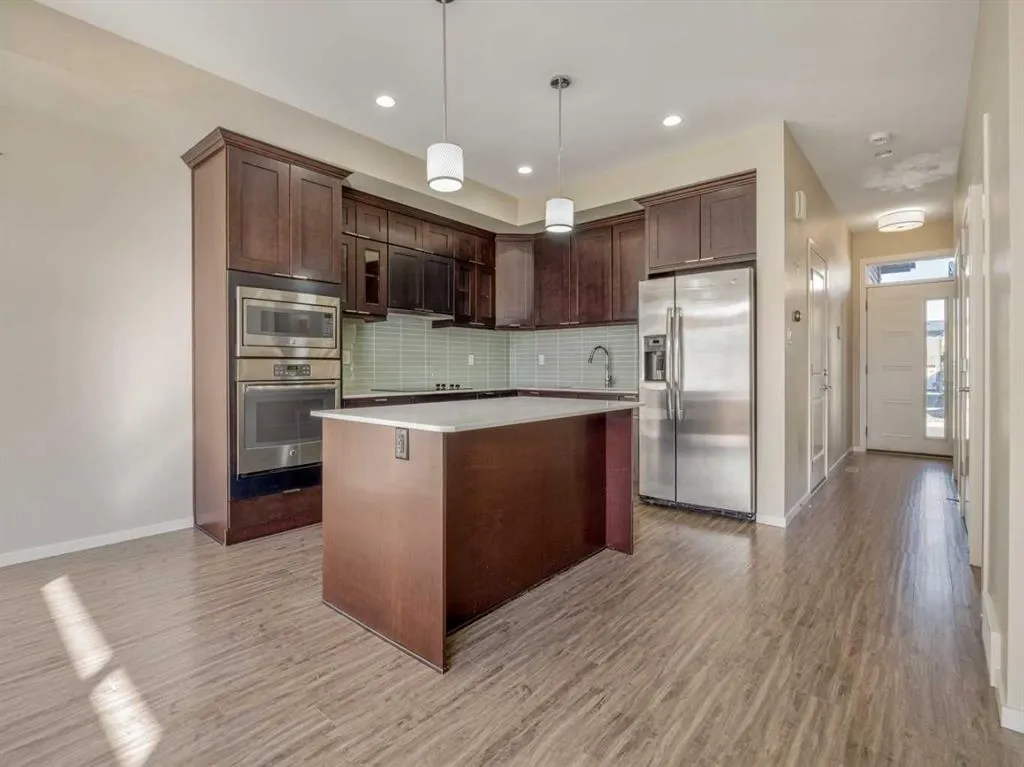 450 Highlands Boulevard W #4