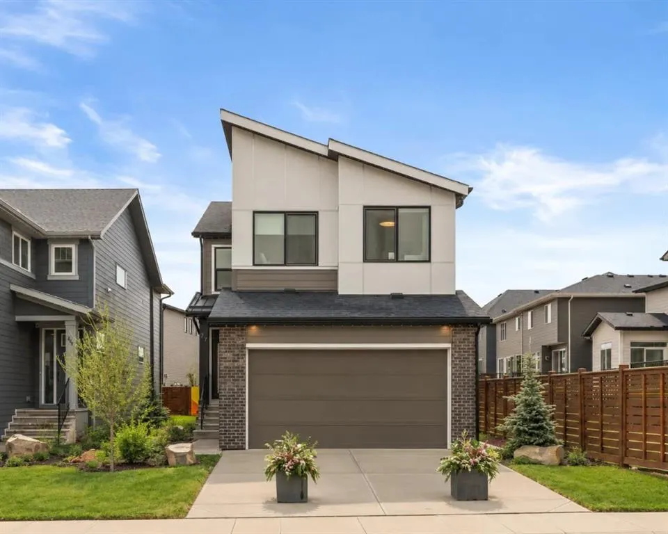 124 Starling Place NW