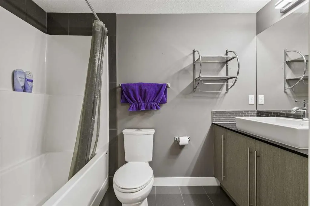 11 Mahogany Row SE #2201